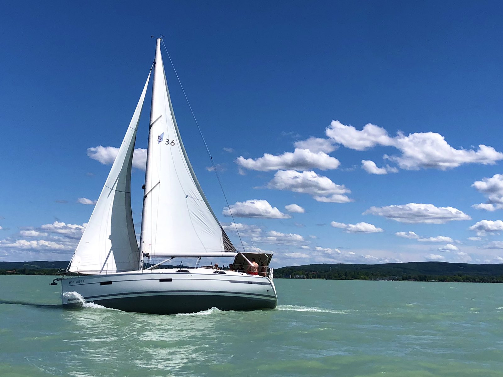 BAVARIA 36 CRUISER (2011) VITORLÁS HAJÓ ELADÓ! 