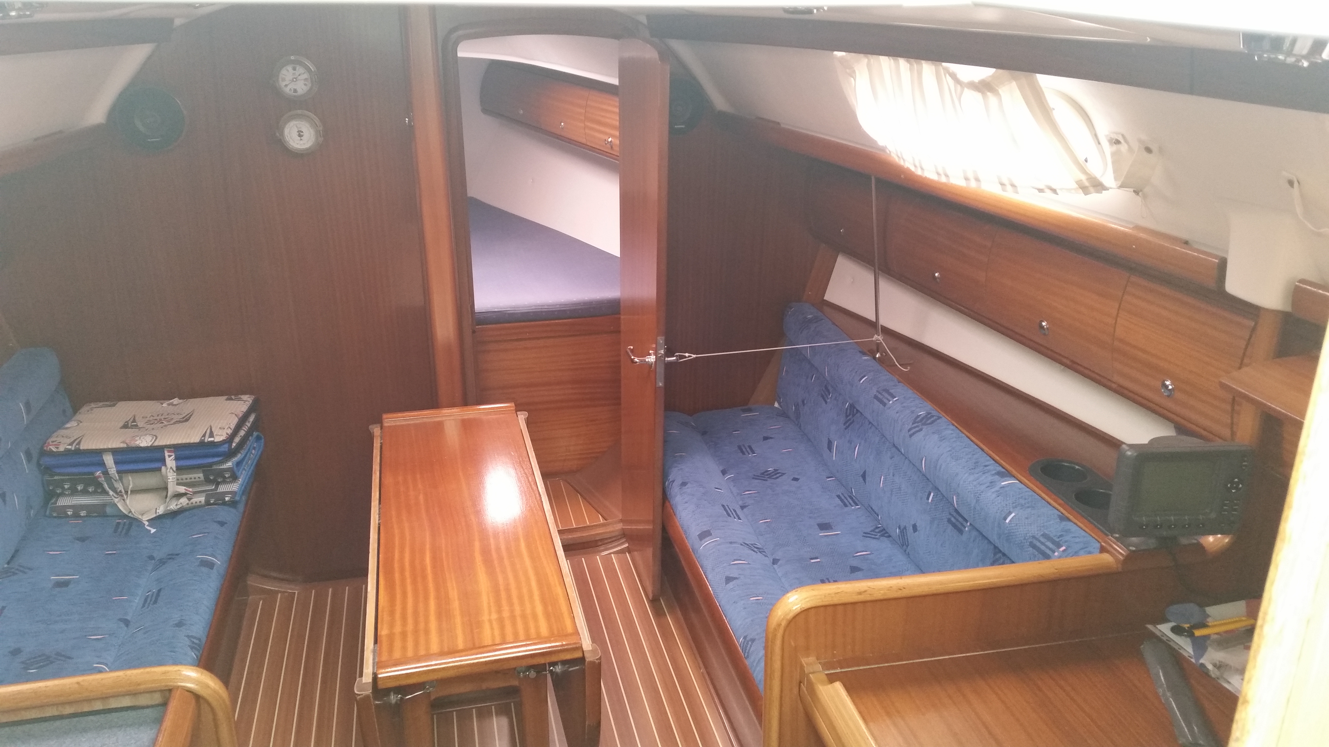 Bavaria 32