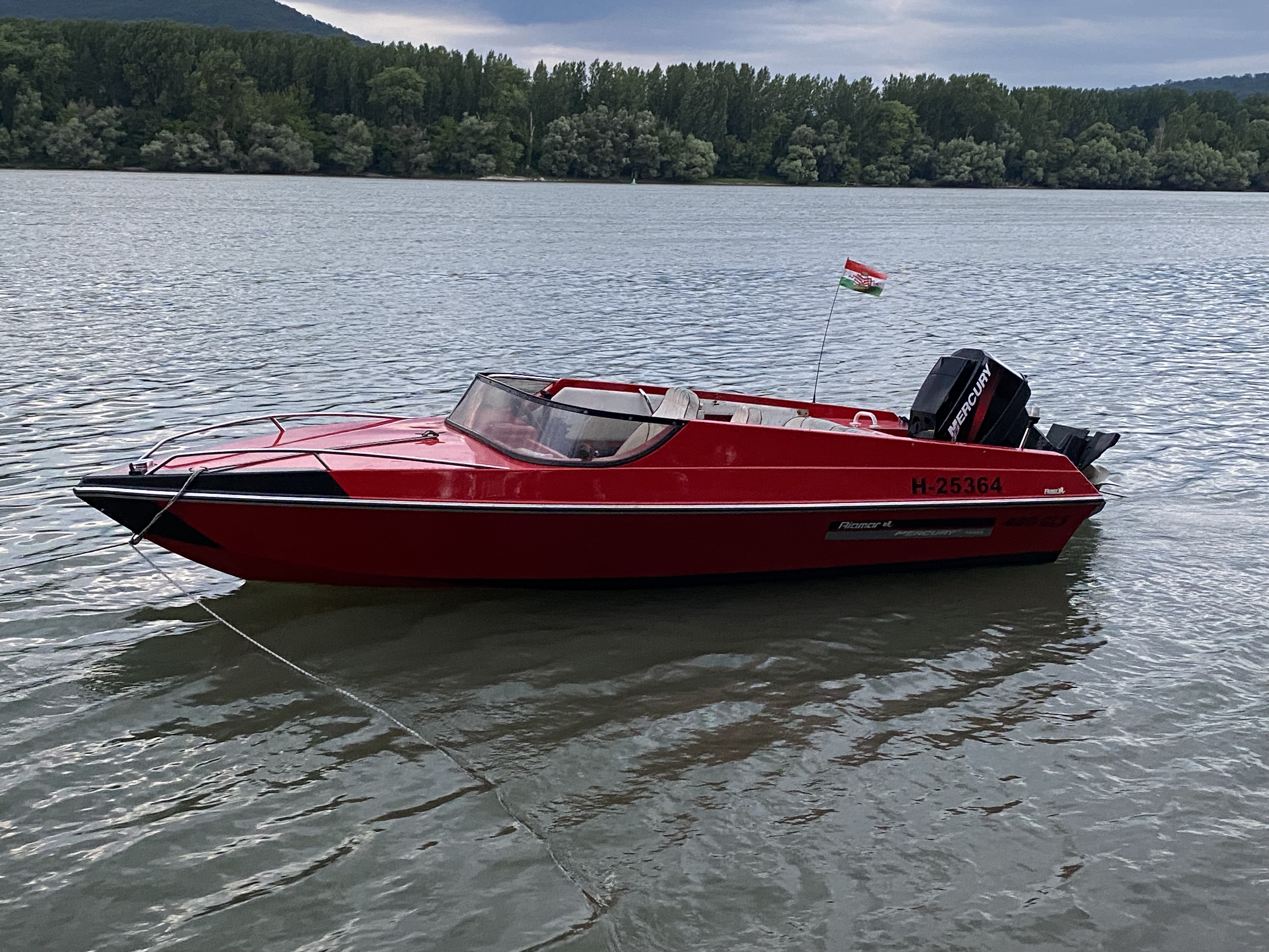 Riamar 480 Mercury 60 + rendszámos utánfutó