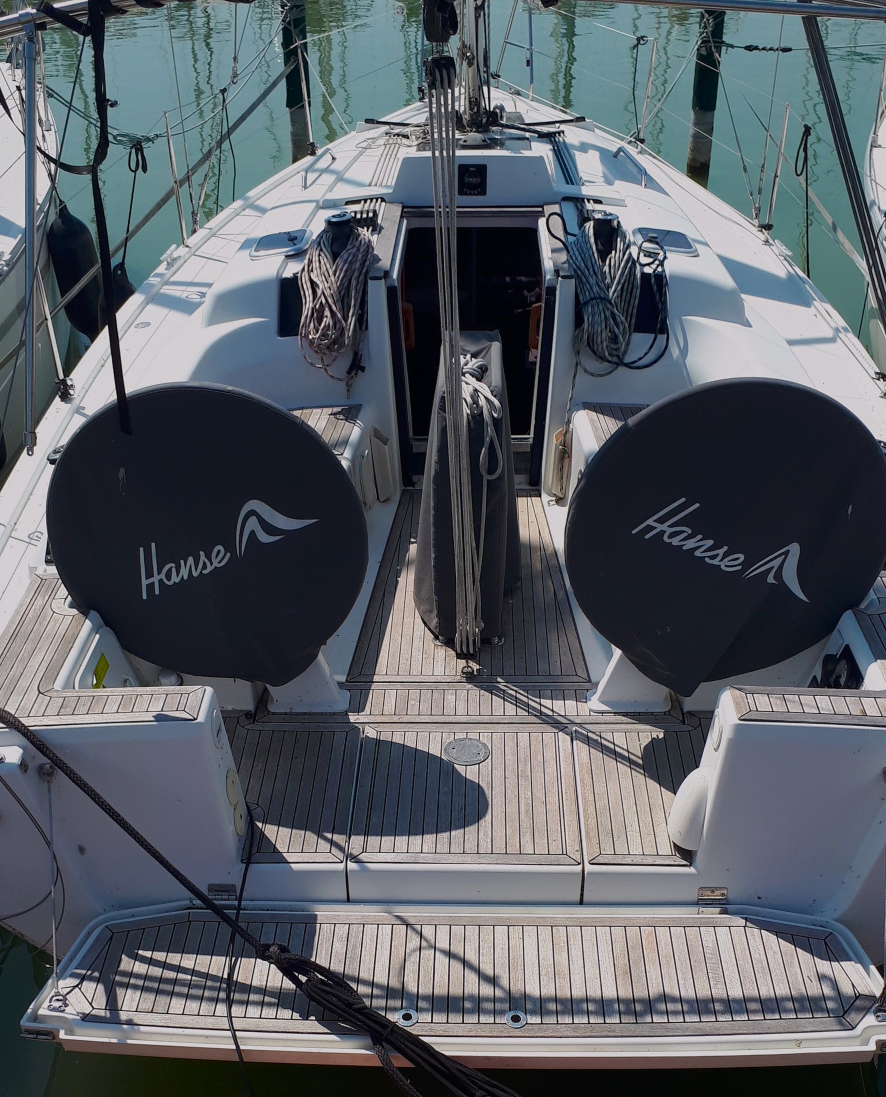HANSE 315 SPORTOS VITORLÁS - TELJES VITORLASZETT - KIS MERÜLÉS