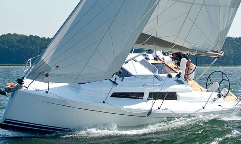 HANSE 315 SPORTOS VITORLÁS - TELJES VITORLASZETT - KIS MERÜLÉS