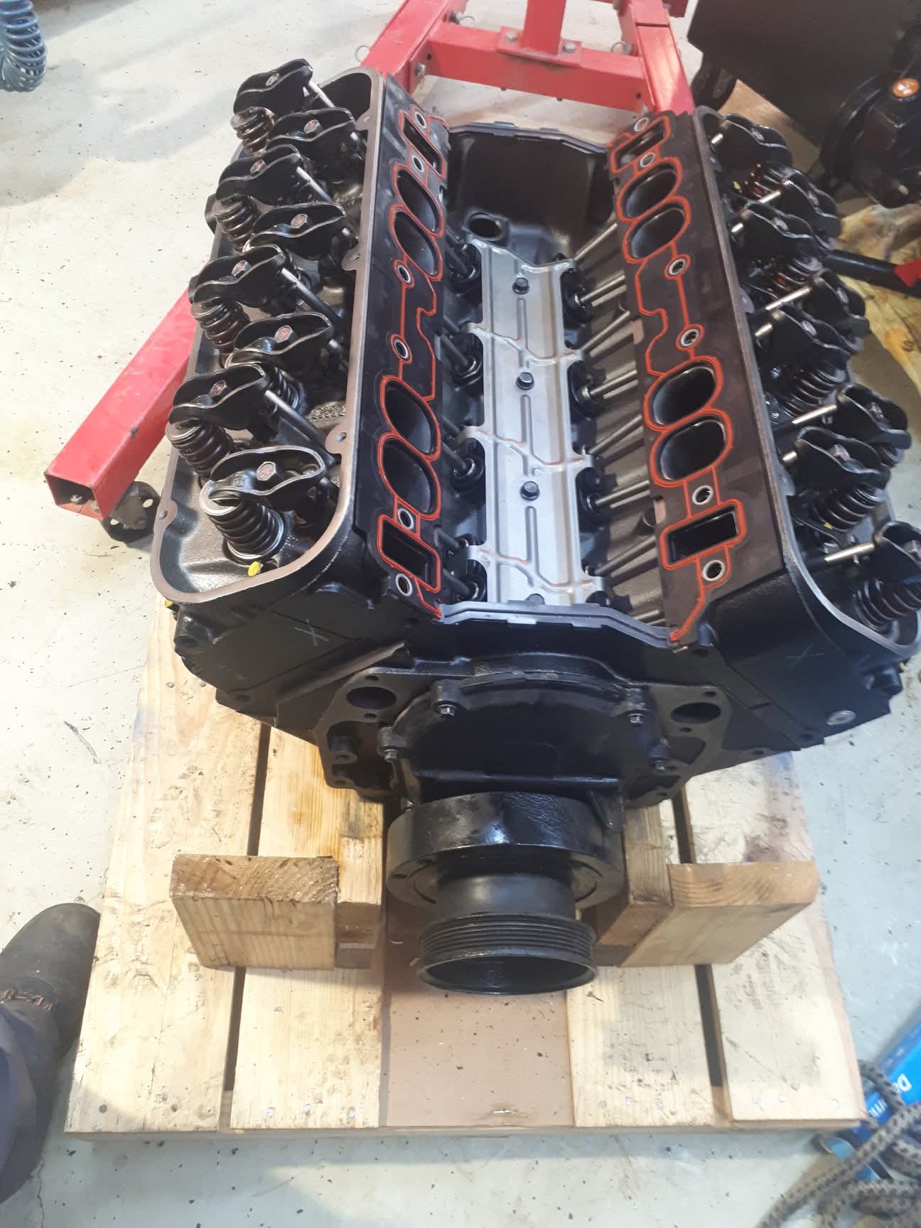 Hajómotor javítás Hajóponyva készítés motorcsónak szàllítóponyva gyártás