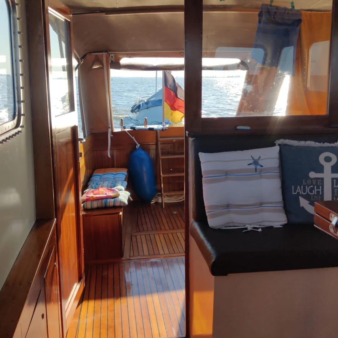 Gyönyörű hajó eladó