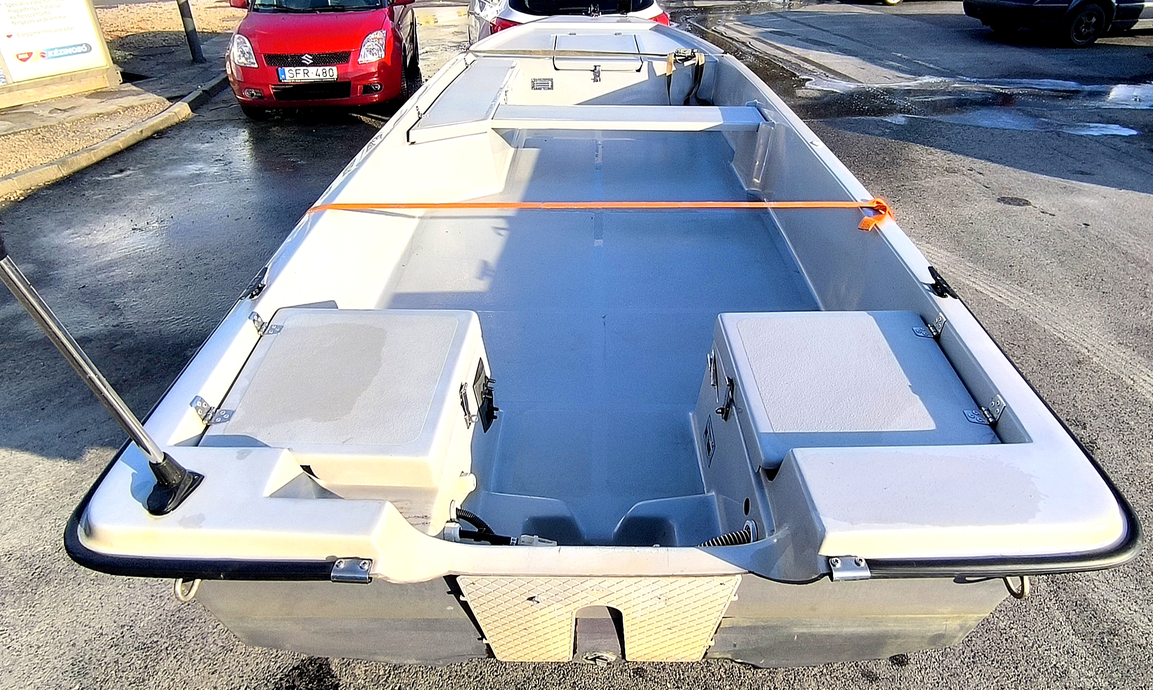 Hy 5 Fish horgász csónak Suzuki 20 le. önindítós  motorral eladó