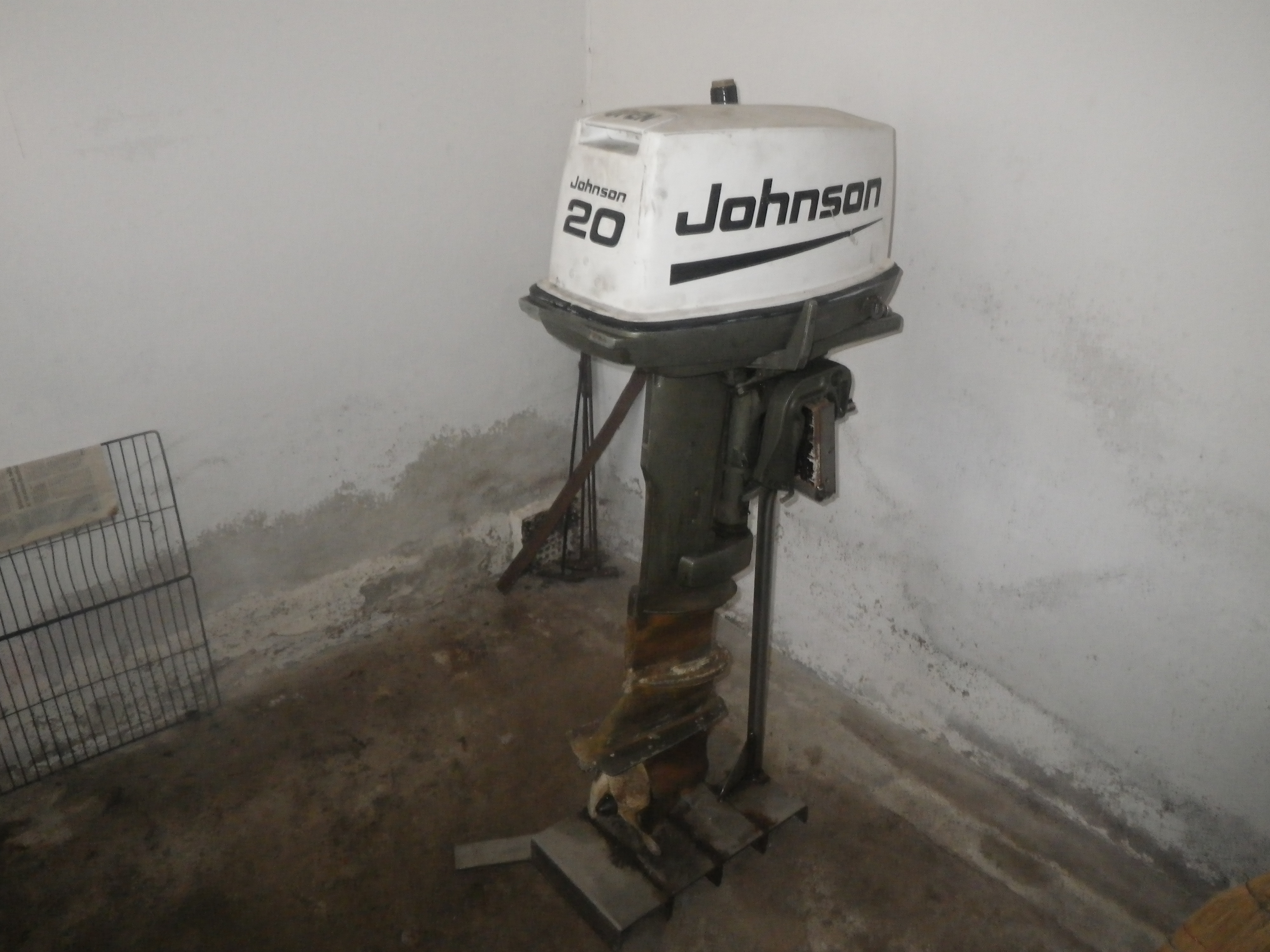 JOHNSON 20LE külmotor ELADÓ!!!