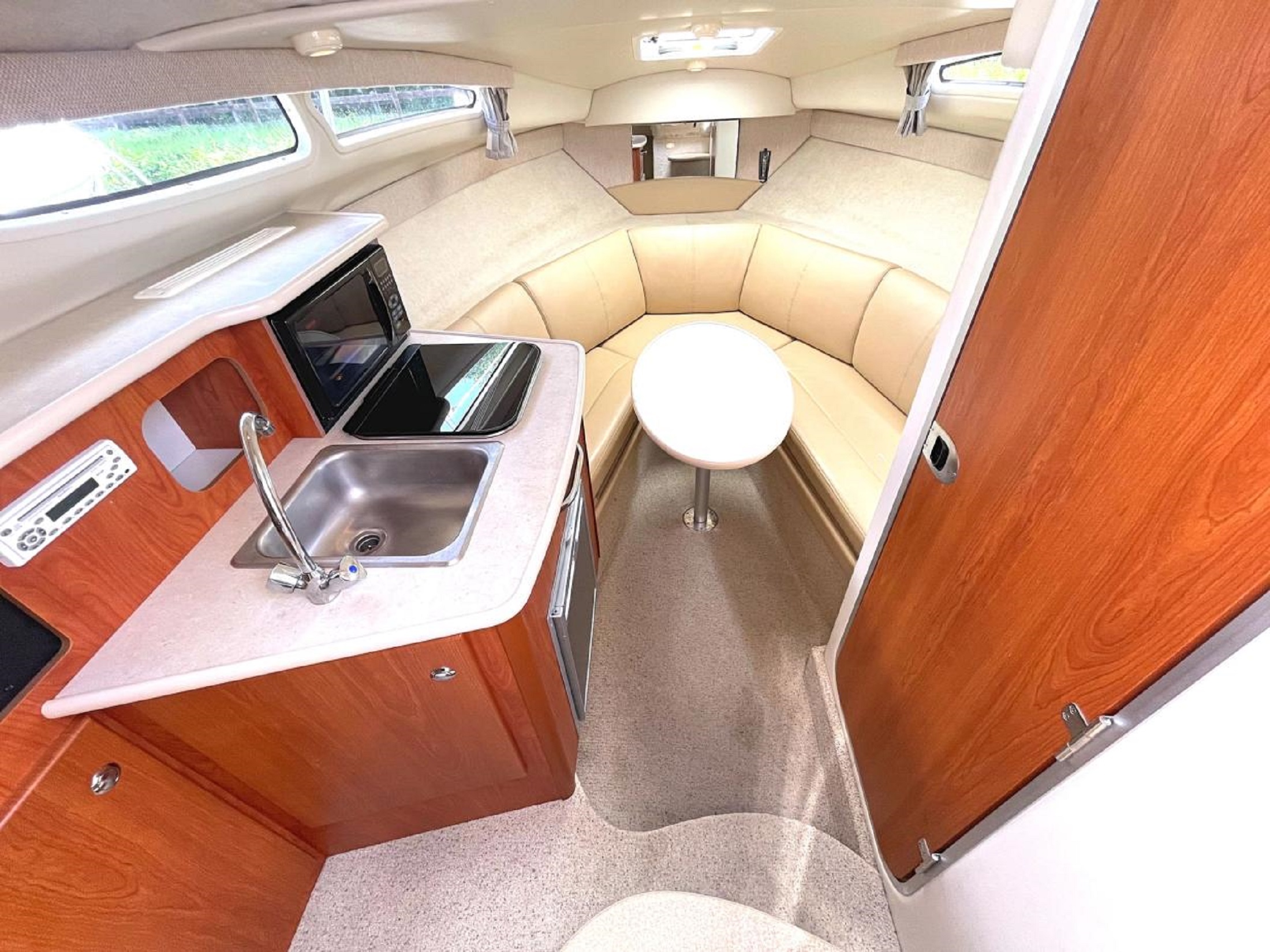 Bayliner 245 SB 4.5 50 üzemórás motorral