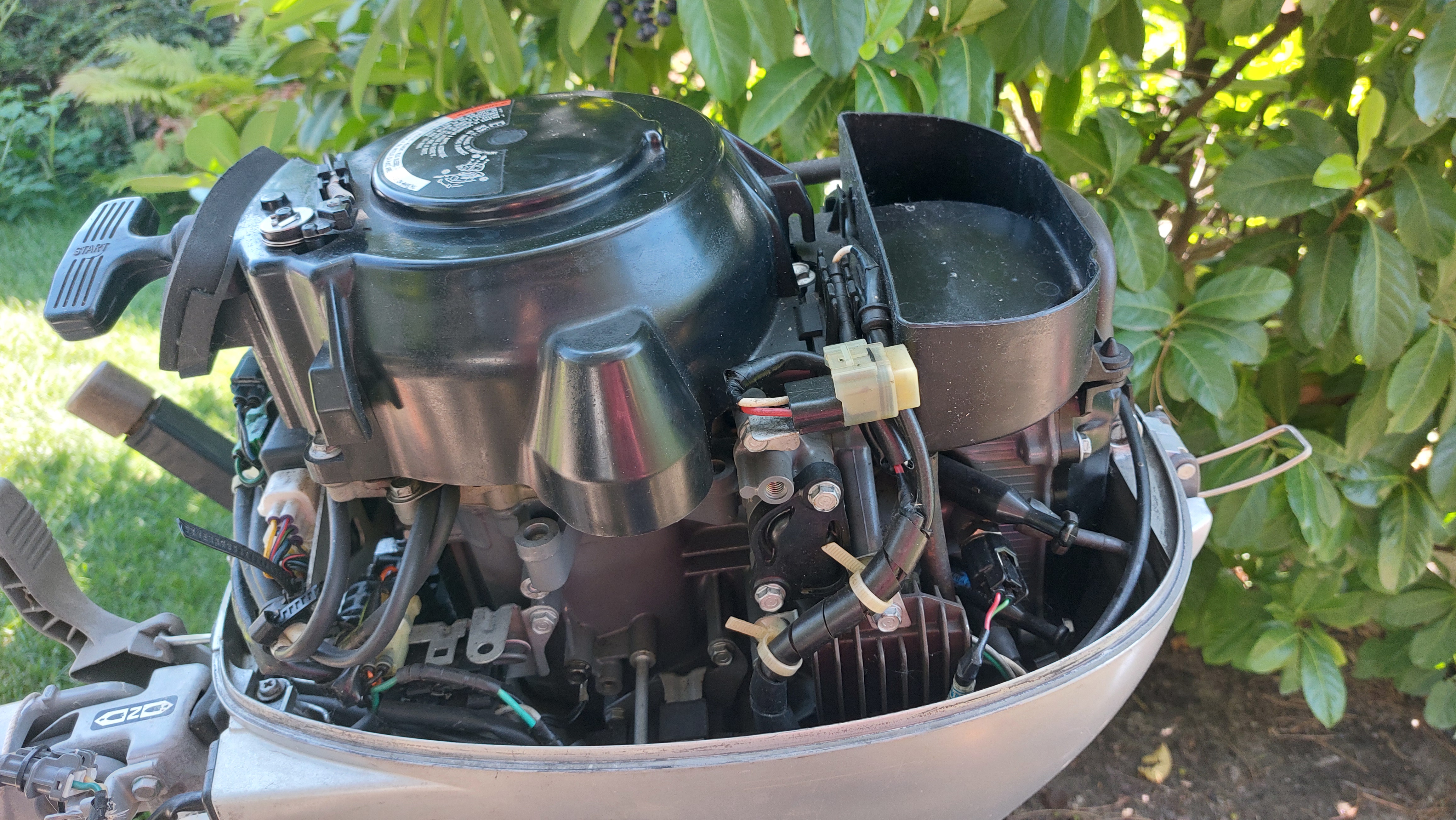 Honda 8  lóerős 4 ütemű csónakmotor