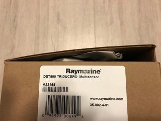 Raymarine DST800 mélység, sebesség és hőfokjeladó