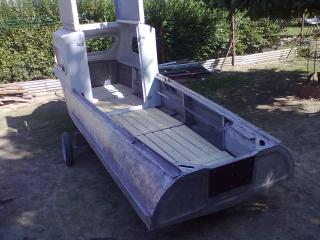 kabinos csonak