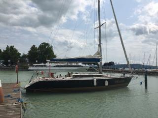 X-402 Racing Cruiser 12 fő Ideális charterre is