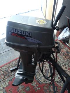Suzuki csónakmotor