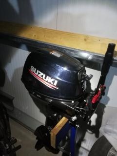 Suzuki csónakmotor hosszú csizmás