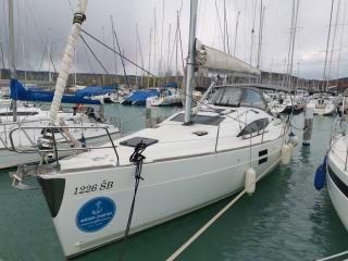 Elan 394