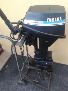 Yamaha 8-9.9 Le. 4 ütemű , önindítós , hosszú csizmás motor