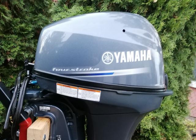 Yamaha 9.9 4 ütemű, önindítós, távkaros csónakmotor