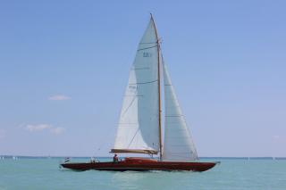 Eladó 55-ös Versenycirkáló Stefánia