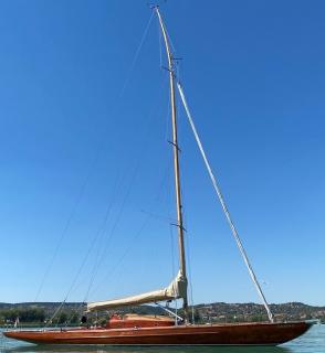 Eladó 55-ös Versenycirkáló Stefánia