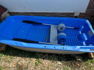 BIC 245 katamarán testű csónak 