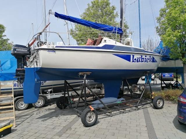 MAXI77 VITORLÁS Balatonboglári kikötővel eladó