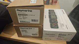 Raymarine i50 hajó mélység és sebességmérő