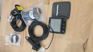 Raymarine i50 hajó mélység és sebességmérő