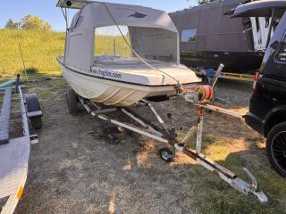 FROG 5m-es eső és szélvédő kabinnal, 9.8LE Evinrude motorral, hozzáépített sólyakocsival eladó!