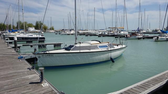 Dufour 1800